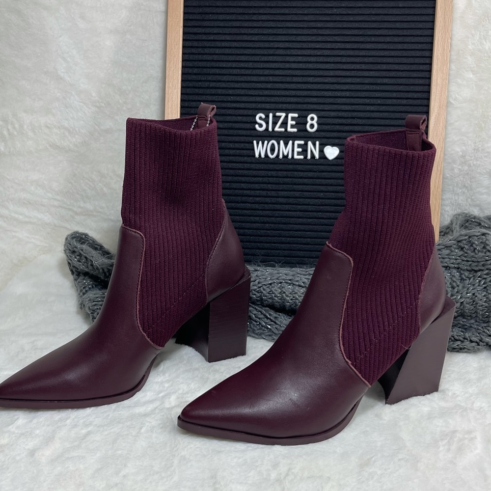 BNWOT Womens Steve Madden Burgundy Bootie Size 8